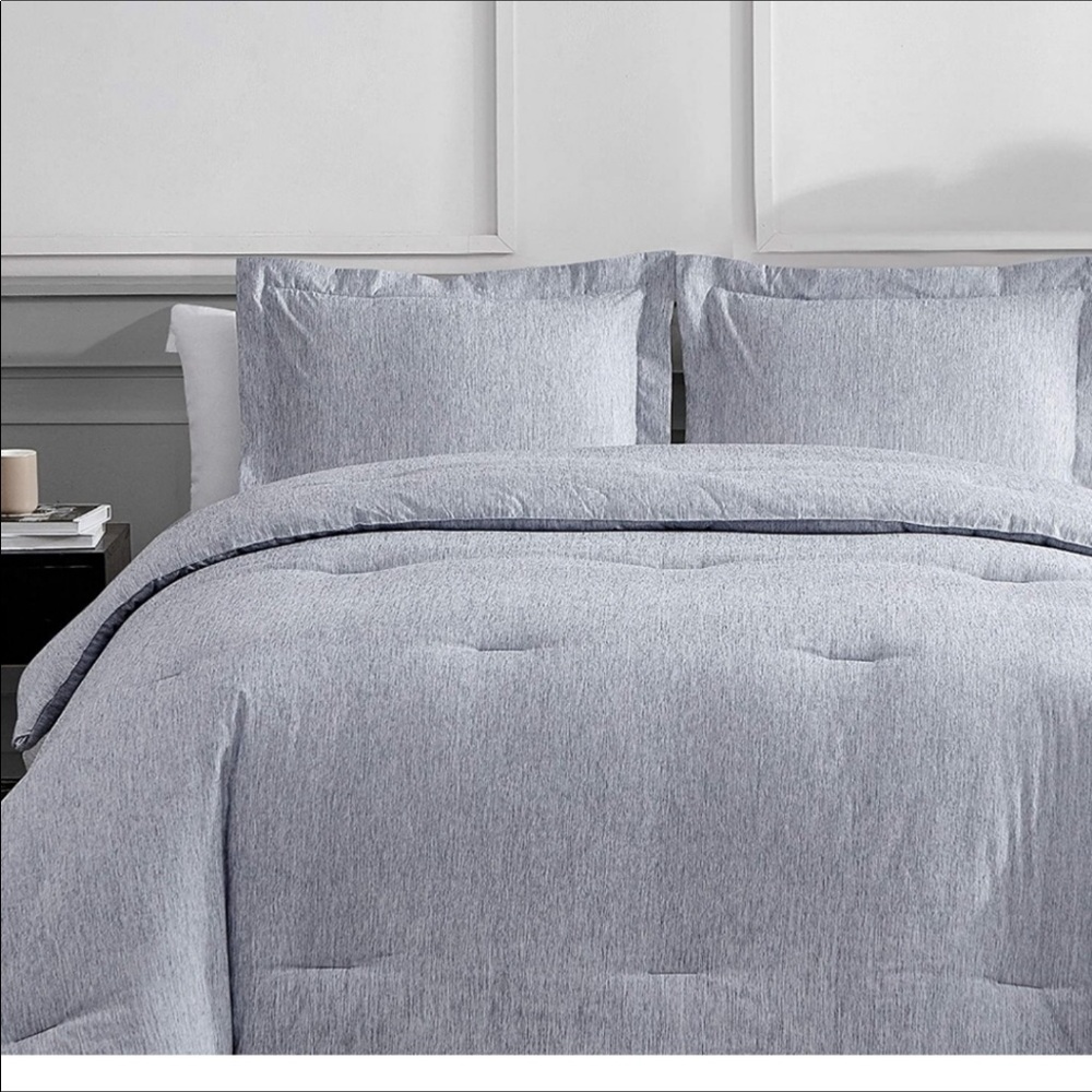 NEW 3 Piece Comforter Queen Set